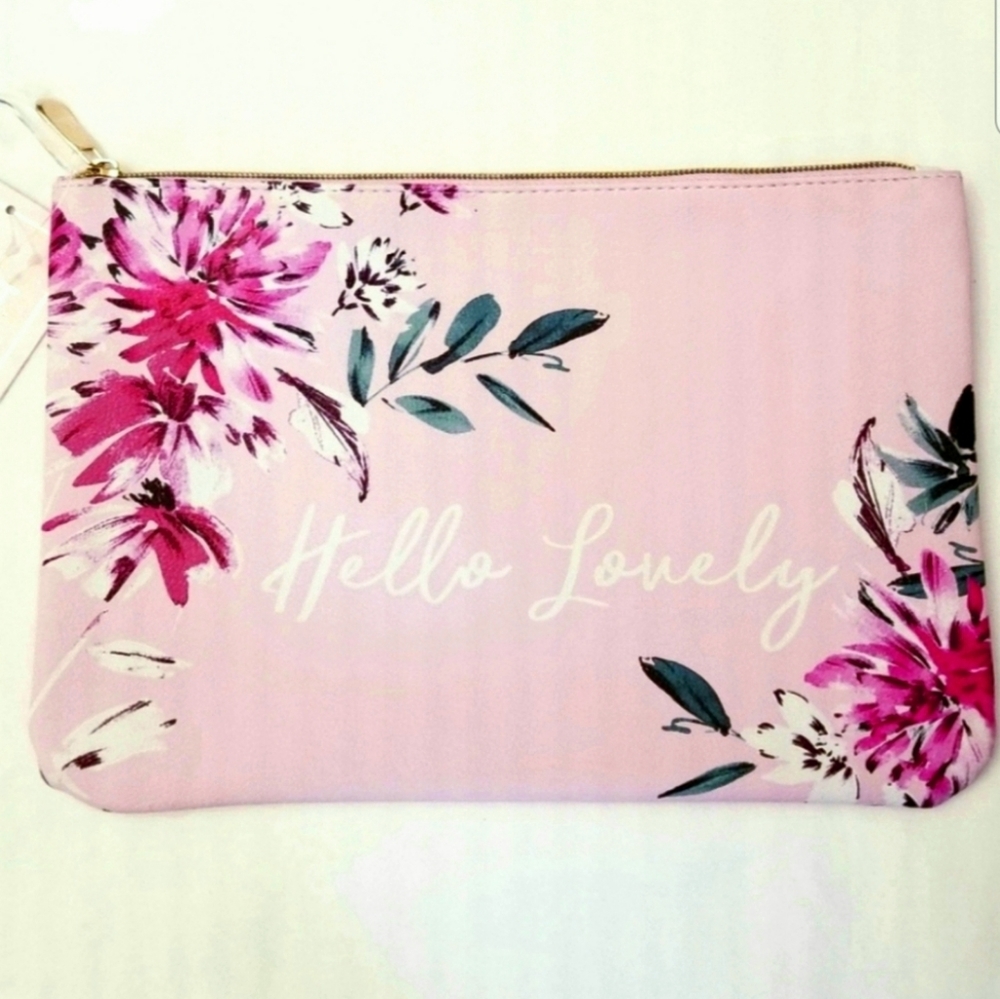 NWT zipper pouch